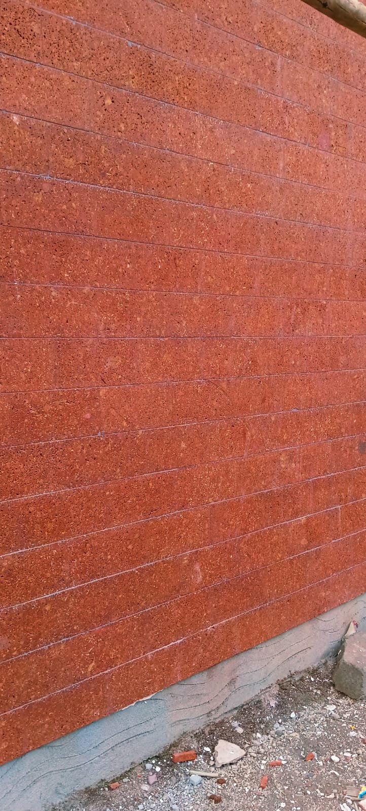 Natural laterite tile finish